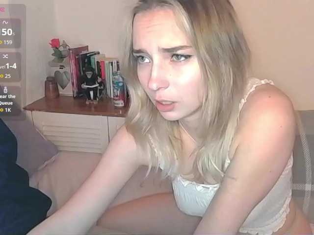 Almondmilka – webcam model profile photo