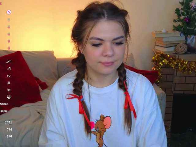 miamoonn's BongaCams show and profile