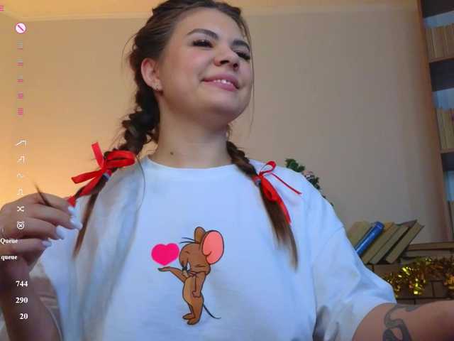 miamoonn's BongaCams show and profile