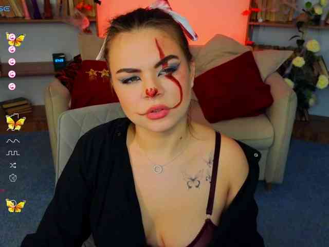 MiaMoonn webcam