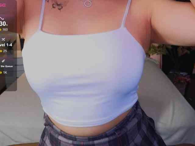 MiaMoonn webcam