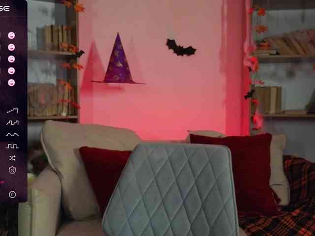 MiaMoonn webcam