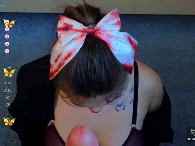 MiaMoonn webcam