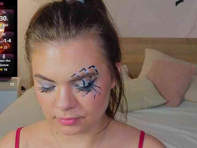 MiaMoonn webcam