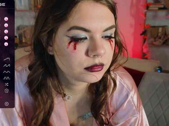 MiaMoonn webcam