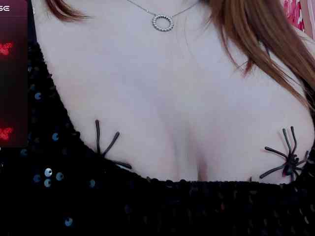 MiaMoonn webcam