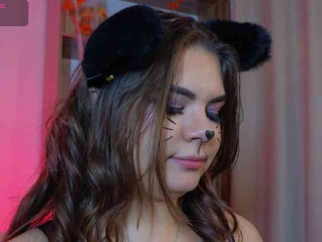 MiaMoonn webcam