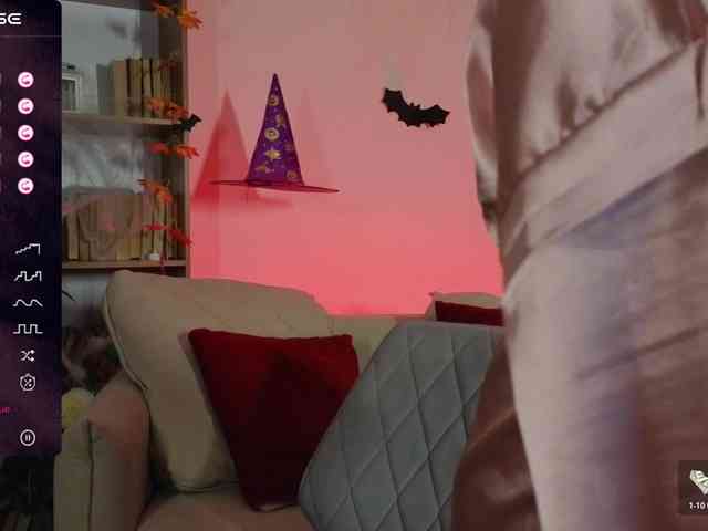MiaMoonn webcam