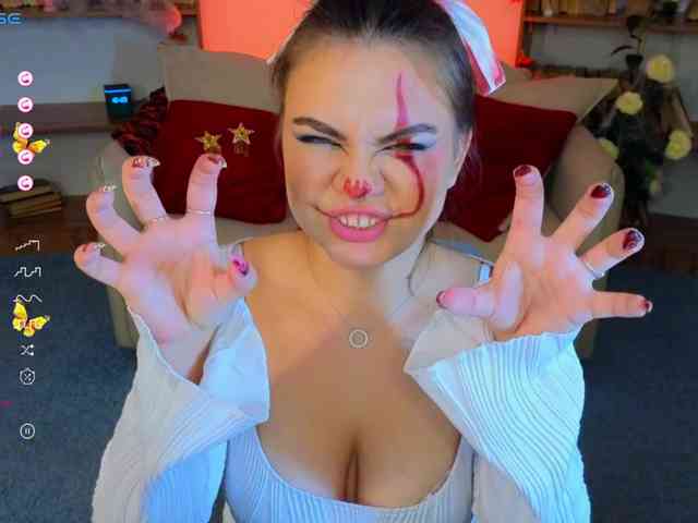 MiaMoonn webcam