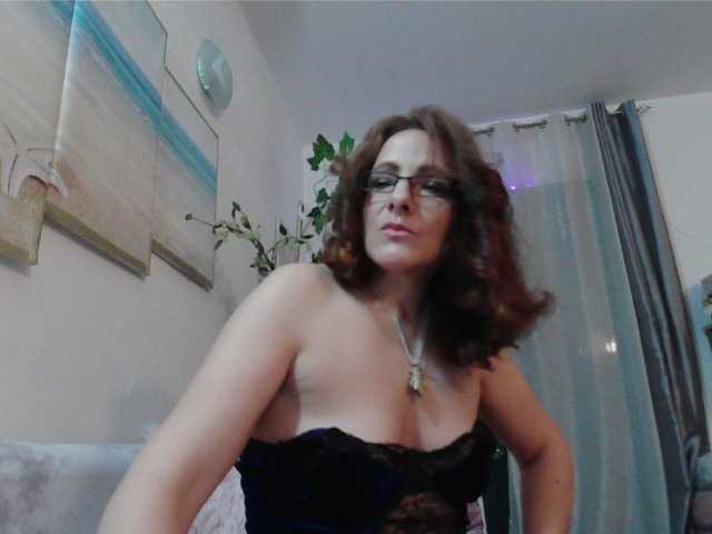 MilfiViviana from BongaCams is Freechat