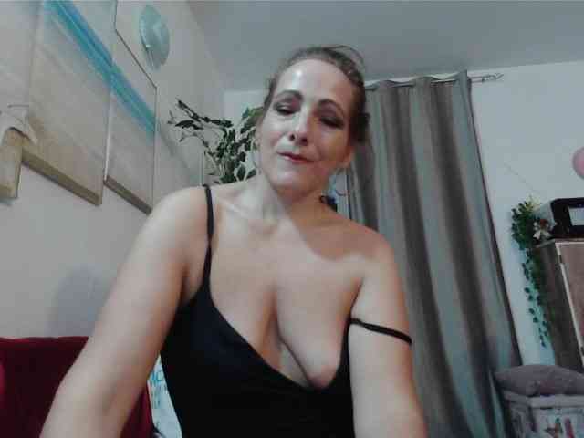MilfiViviana webcam
