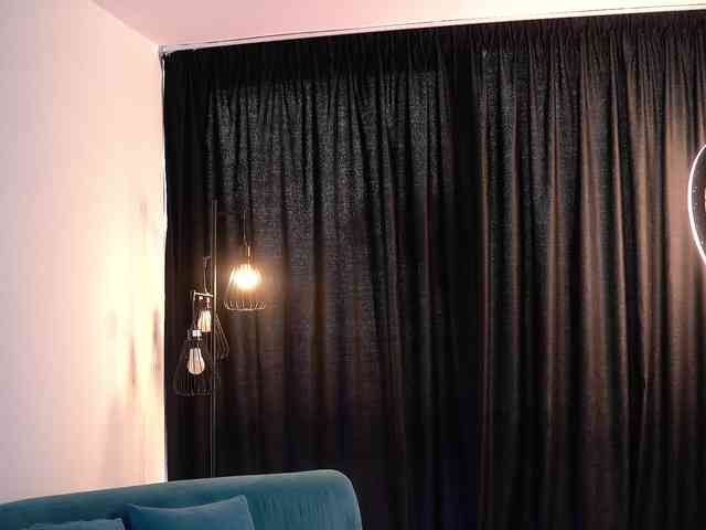 YuliaDesirevska YuliaDesirevska