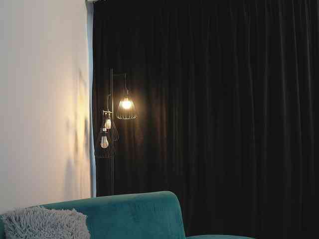 YuliaDesirevska YuliaDesirevska