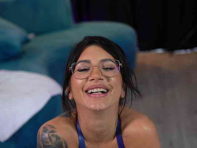 YuliaDesirevska YuliaDesirevska