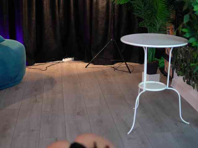 YuliaDesirevska webcam