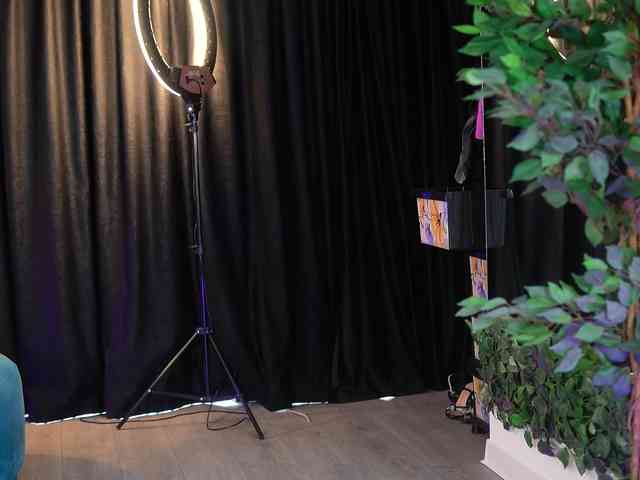 YuliaDesirevska YuliaDesirevska