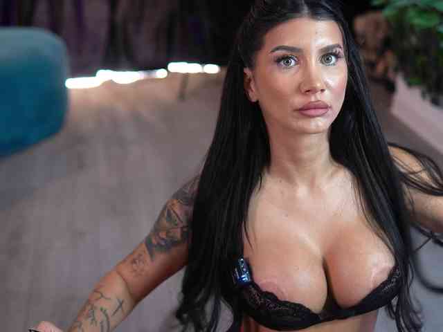 YuliaDesirevska YuliaDesirevska