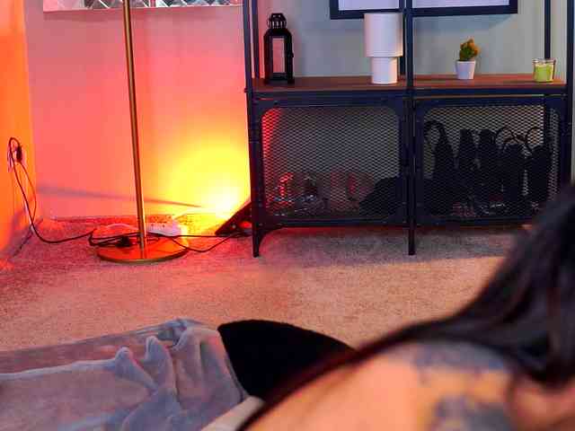 YuliaDesirevska YuliaDesirevska