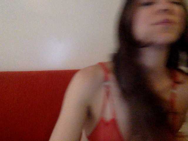 MilfKendra webcam bongacams model stream image