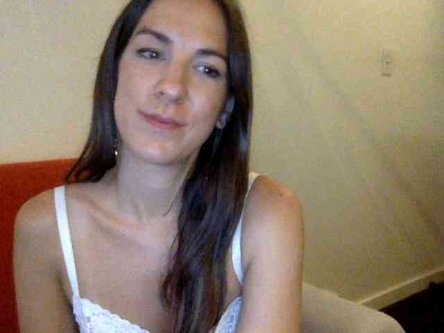 MilfKendra webcam