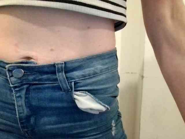 MilfNadia webcam