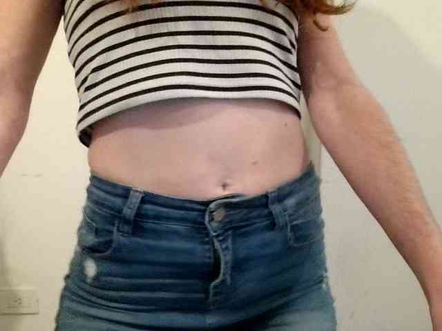 MilfNadia webcam