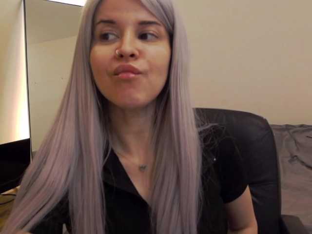 AryaJoliee's BongaCams show and profile