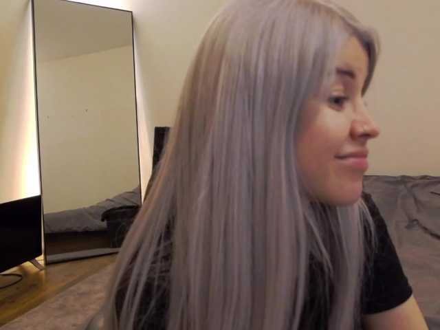 AryaJoliee's BongaCams show and profile