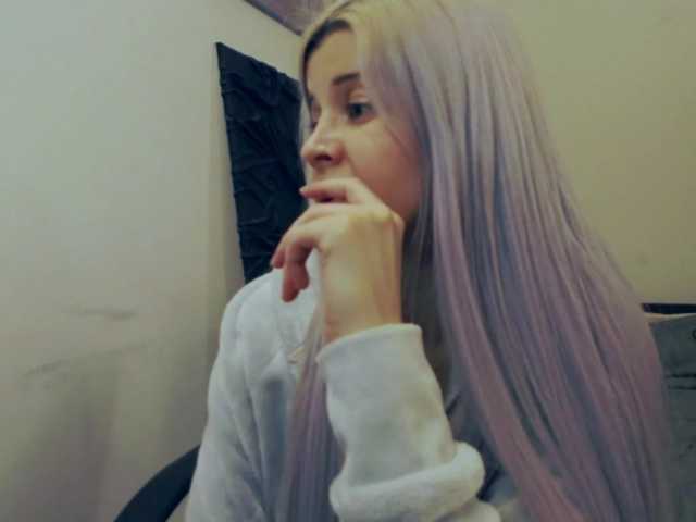 AryaJoliee's BongaCams show and profile