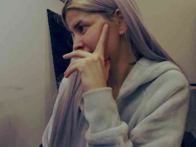 AryaJoliee AryaJoliee