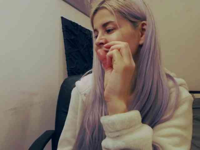 AryaJoliee AryaJoliee