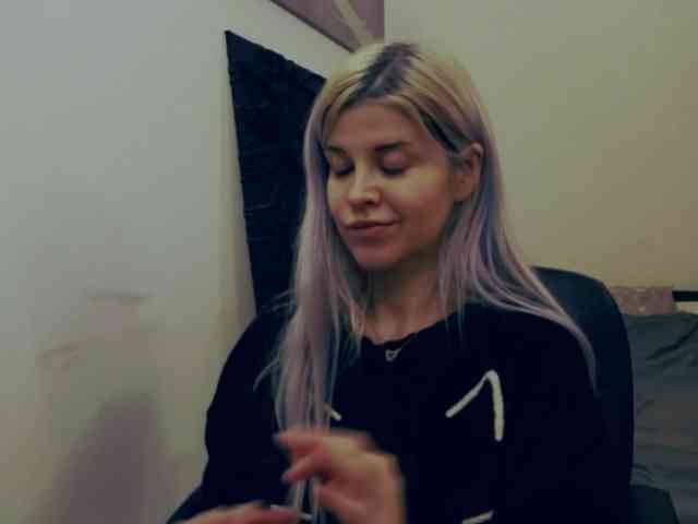 AryaJoliee AryaJoliee