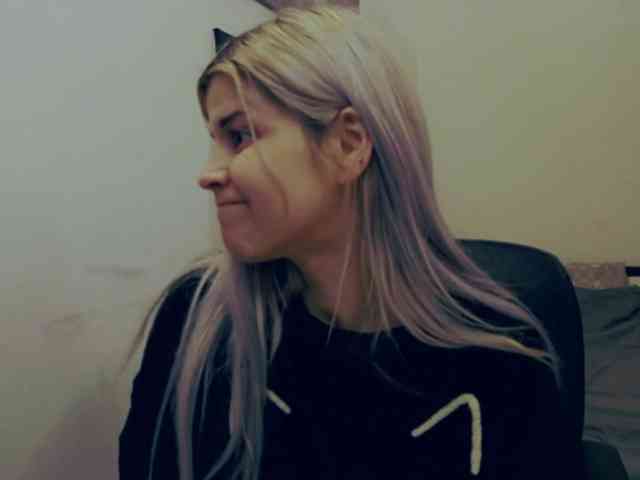 AryaJoliee AryaJoliee