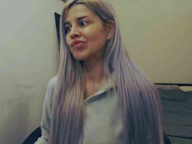 AryaJoliee AryaJoliee