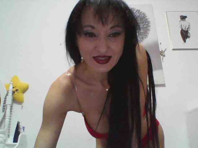 MilfSindy Live Webcam on BongaCams