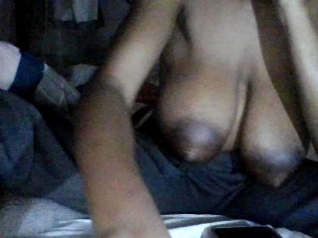 Slim-slender's BongaCams show and profile