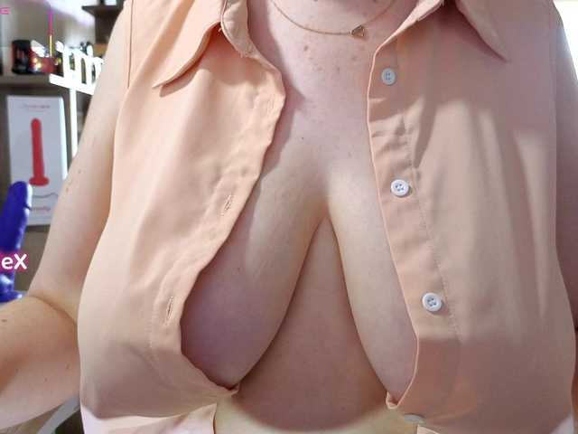 KmilleX's BongaCams show and profile