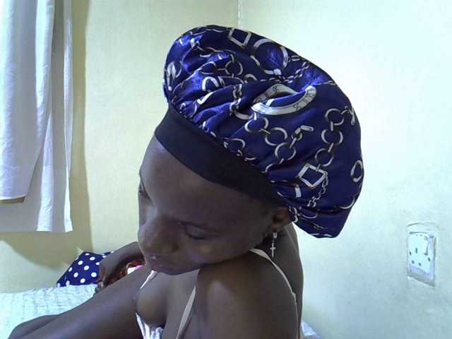 sexxy-maya1 Live Cam on BongaCams