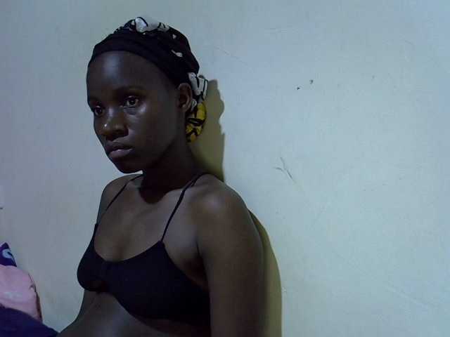 sexxy-maya1 Live Cam and Statistics on UnifiedCams