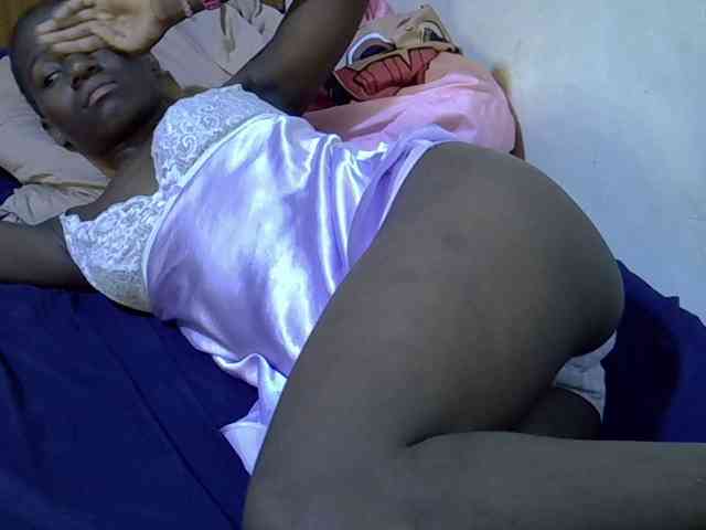 sexxy-maya1 webcam