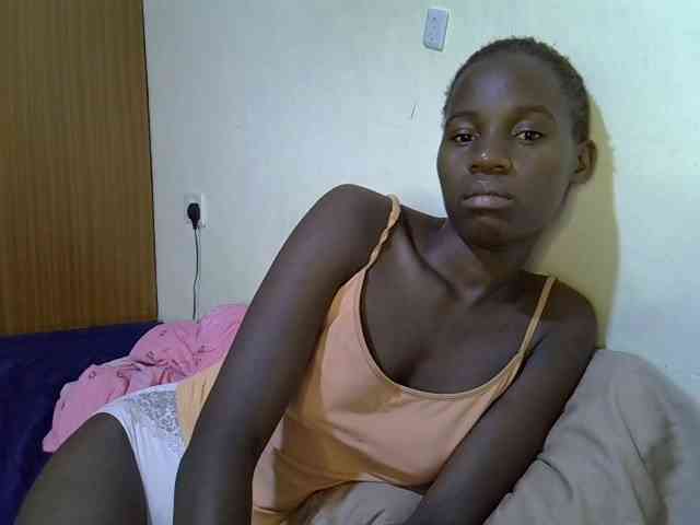 sexxy-maya1 webcam