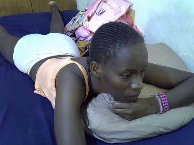 sexxy-maya1 webcam