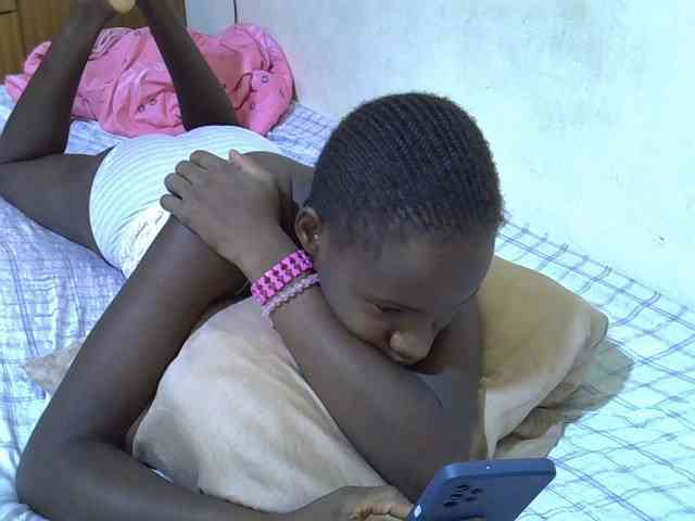 sexxy-maya1 webcam