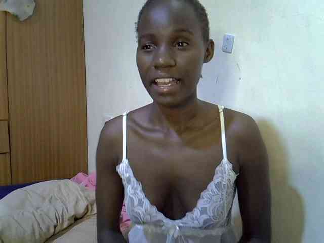 sexxy-maya1 webcam