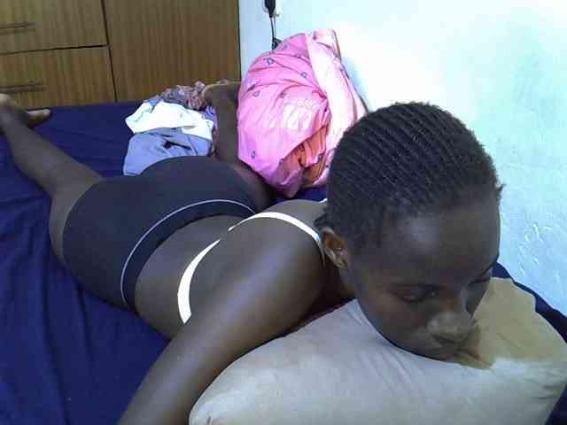 sexxy-maya1 webcam