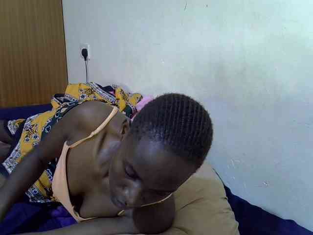 sexxy-maya1 webcam