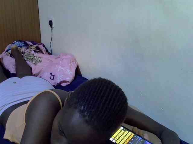 sexxy-maya1 webcam
