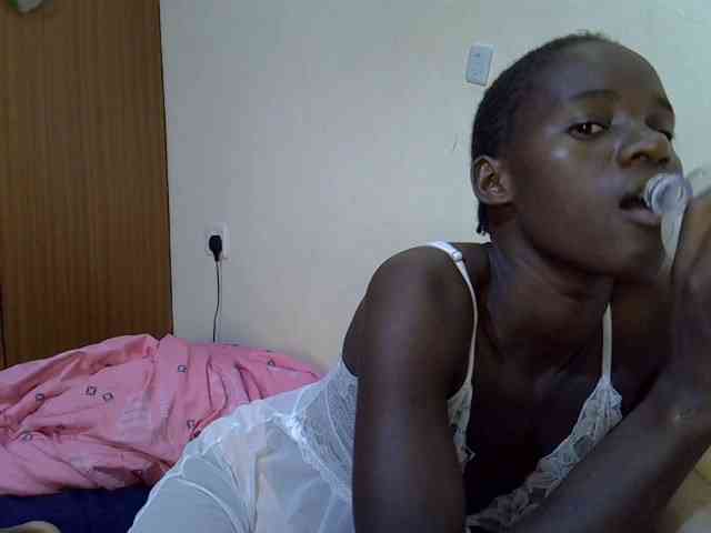 sexxy-maya1 webcam
