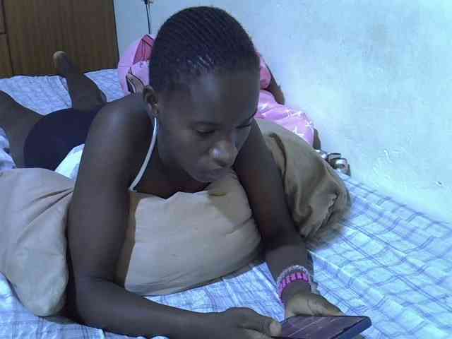 sexxy-maya1 webcam