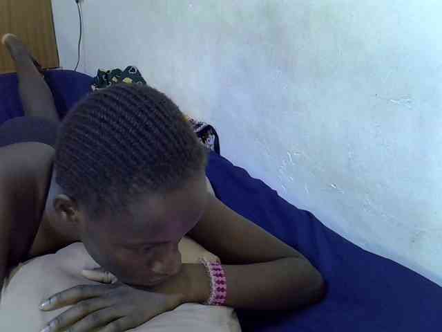 sexxy-maya1 webcam